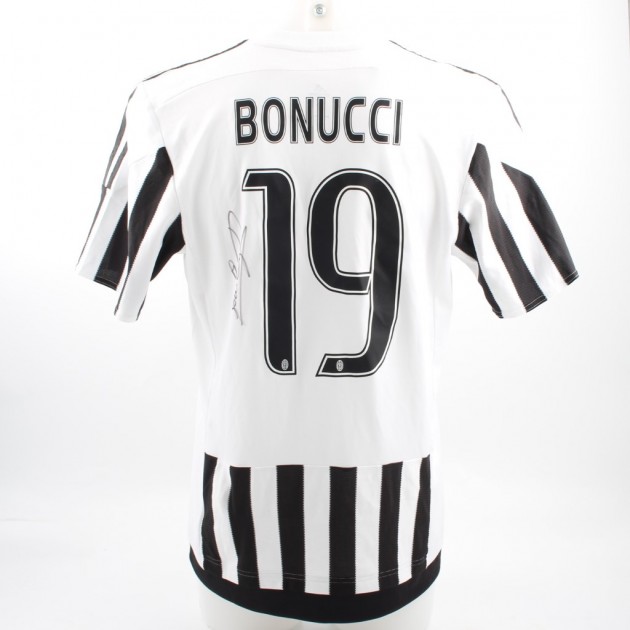 Bonucci Juventus shirt, issued/worn Serie A 15/16 - signed