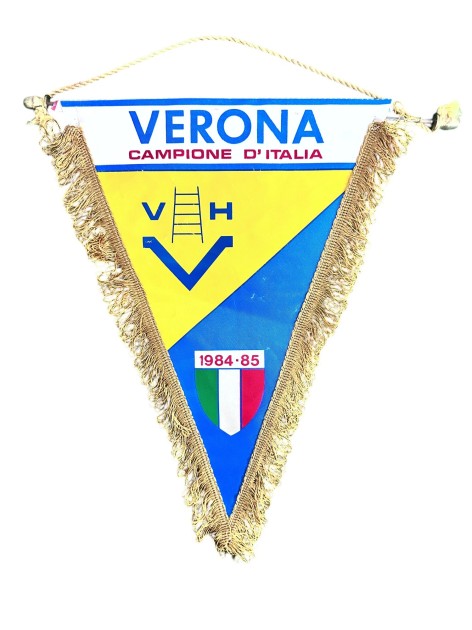 Gagliardetto Ufficiale Hellas Verona Campione d'Italia, 1984/85