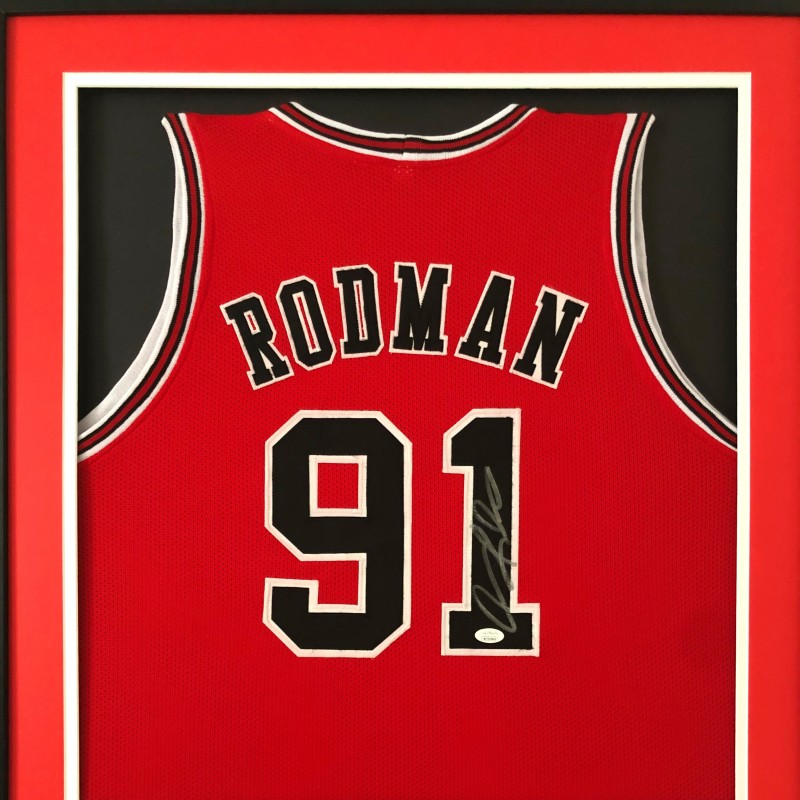 Dennis Rodman Chicago Bulls Signed And Framed Jersey
