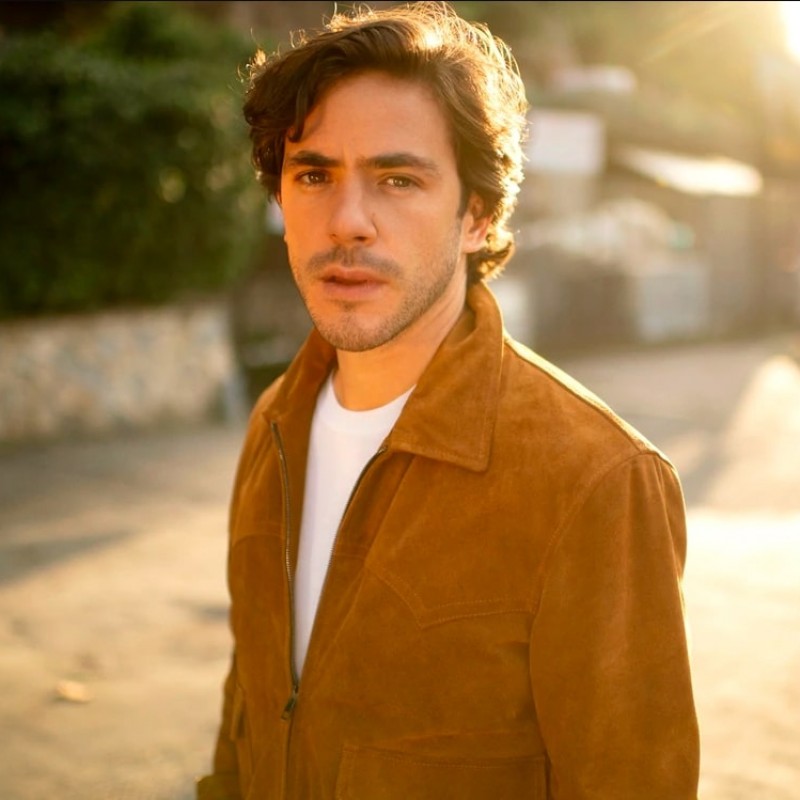 Win a Personalized Video Performance by Jack Savoretti