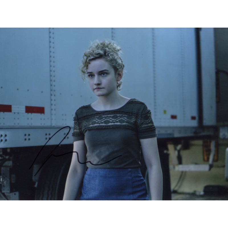 Ozark - Photograph Signed by Julia Garner