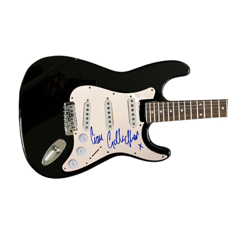 Chitarra elettrica firmata da Liam Gallagher degli Oasis