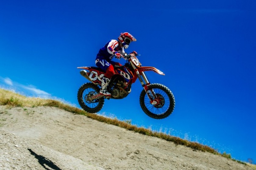 Spend a day of motocross with DOVIZIOSO