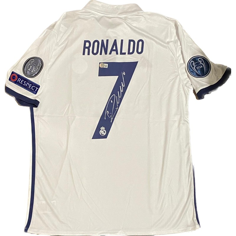 Camicia replica firmata di Cristiano Ronaldo del Real Madrid 2017