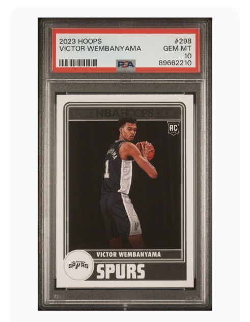 Victor Wembanyama Signed San Antonio Spurs Rookie Card 