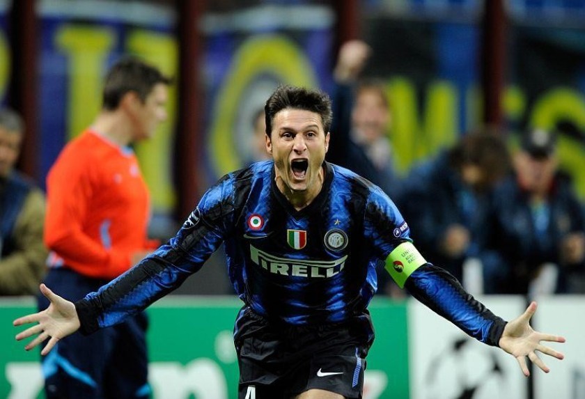 Play with Javier Zanetti in the Derby d'Italia Legends Experience