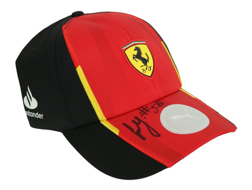 Cappellino ufficiale Ferrari - Autografato da Leclerc - CharityStars