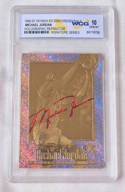 Limited Edition Michael Jordan Signature Series Holographic Refractor 1996/97 Gold Card