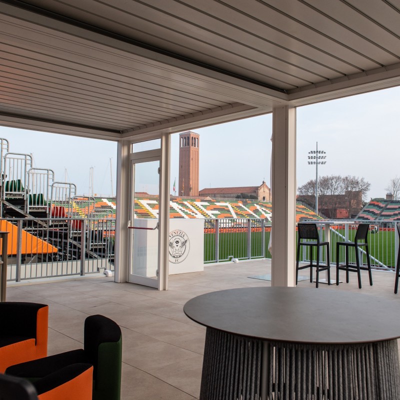 Assisti in Pitch View a Venezia vs Atalanta + Hospitality