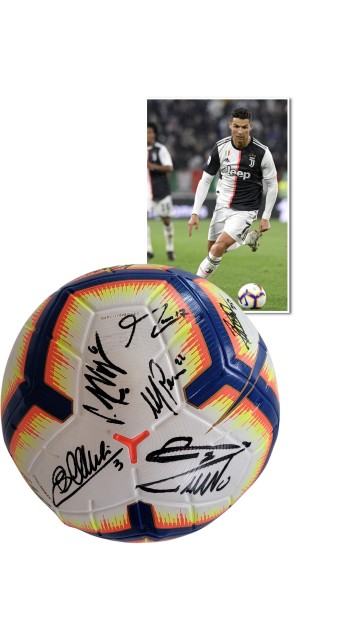 Pallone Juventus Match-Ball Serie A, 2018/19 - Autografato da Ronaldo e la Squadra