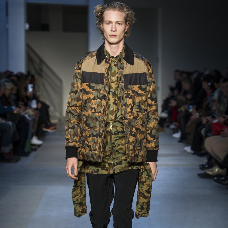 Attend the N°21 S/S 2019 Men's Fashion Show 