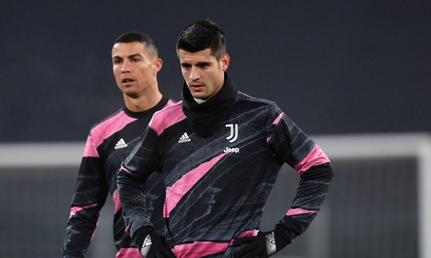 Official Juventus Football - Signed by Ronaldo, Dybala and Morata