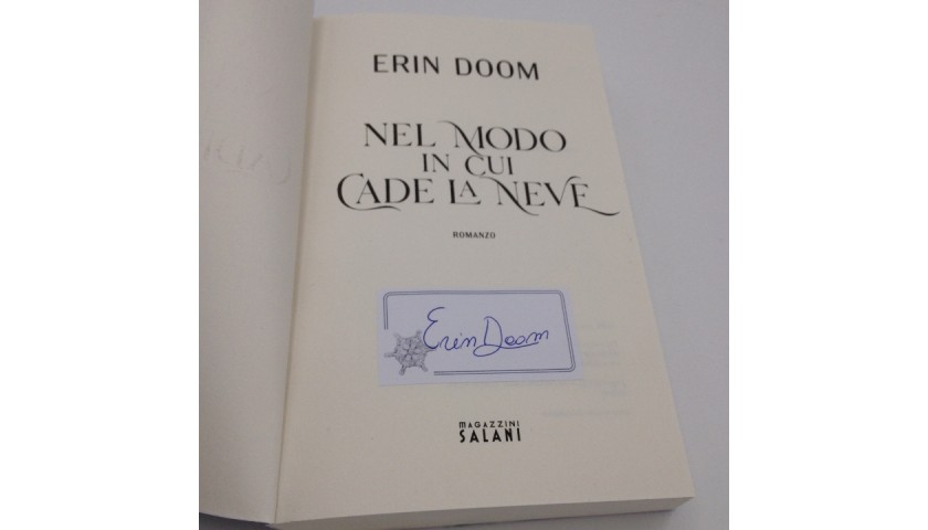 Libro Nel modo in cui cade la neve autografato da Erin Doom - CharityStars