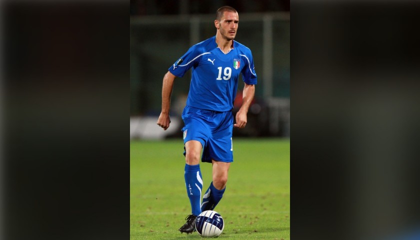 Bonucci's Italy Signed Match Shirt, 2010/11