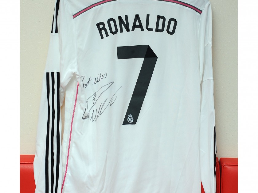 Real Madrid shirt signed by Cristiano Ronaldo