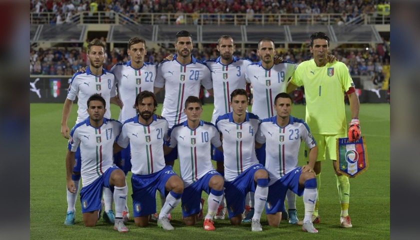 Barzagli's Signed Match Shirt, Italy-Malta 2015 