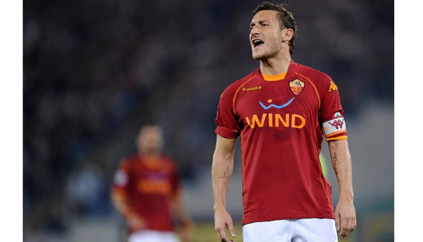 Maglia ufficiale Totti Roma, 2008/09 - Autografata - CharityStars