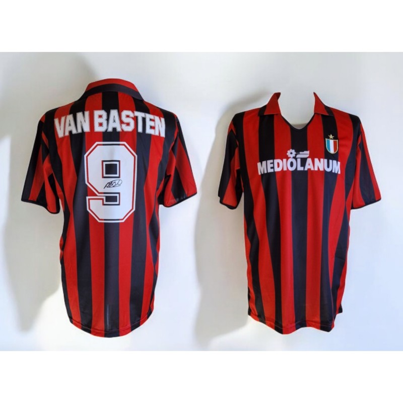 Maglia Milan firmata da Marco van Basten