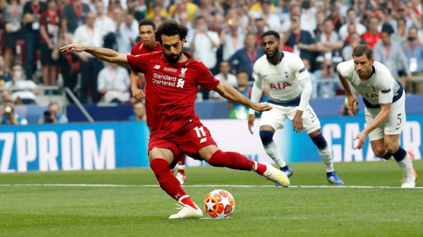 Match-Ball Tottenham-Liverpool 2019 - Signed by Salah
