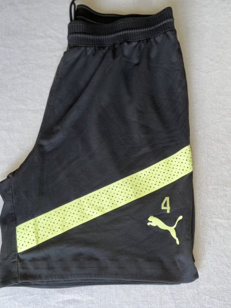 Kalvin Phillips Man City Training Kit Collection 2022/2023 - Worn Black/Yellow Training Shorts