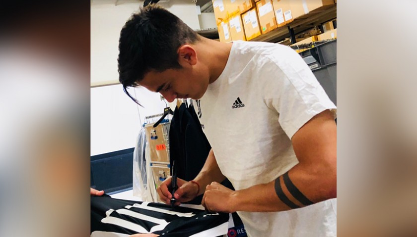 Official 2017/18 Juventus Shirt Signed by Dybala