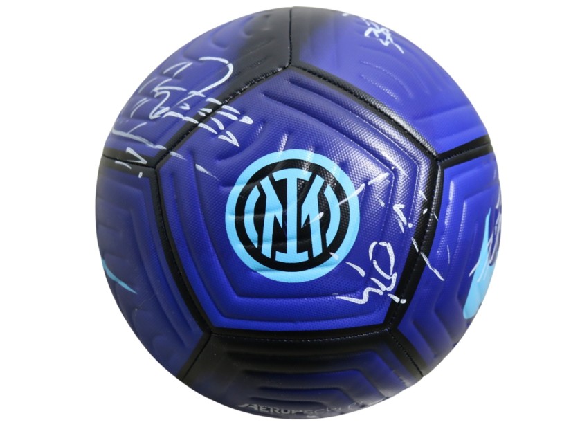 Inter Official Football, 2025/26 - Signed by the Squad