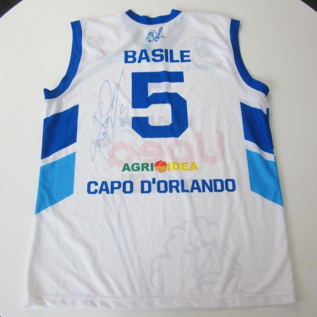 Basile's signed Capo D'Orlando shirt