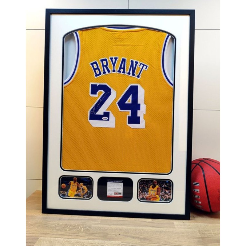 Kobe Bryant's Los Angeles Lakers Signed and Framed Jersey 