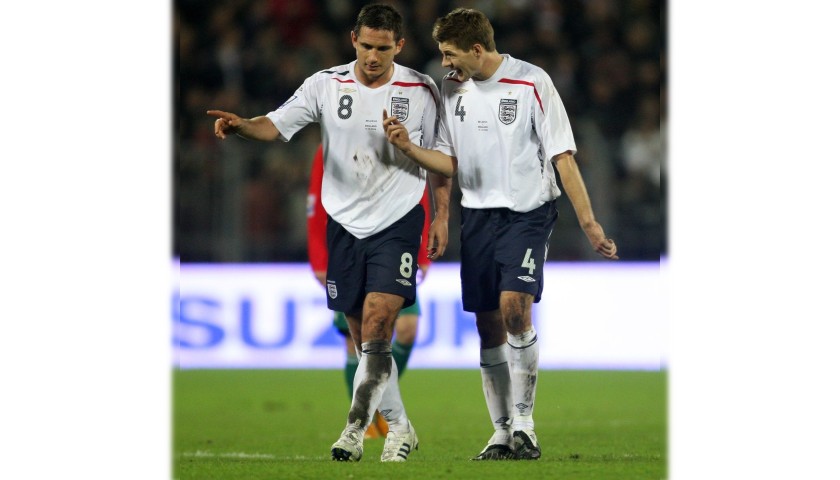 Gerrard's Official England Signed Shirt, 2007