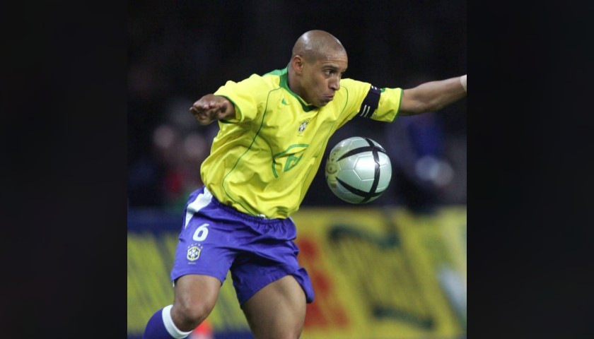 Roberto Carlos' Official Brazil Signed Shirt, 2004 