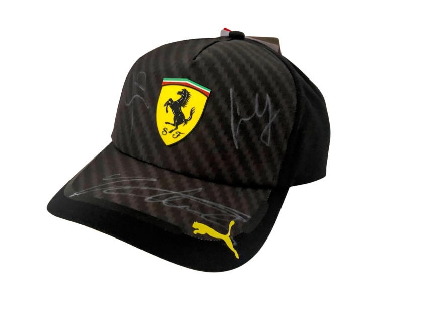 Cappellino ufficiale Scuderia Ferrari, GP Monza 2024 - Autografato da Leclerc Sainz e Bearman