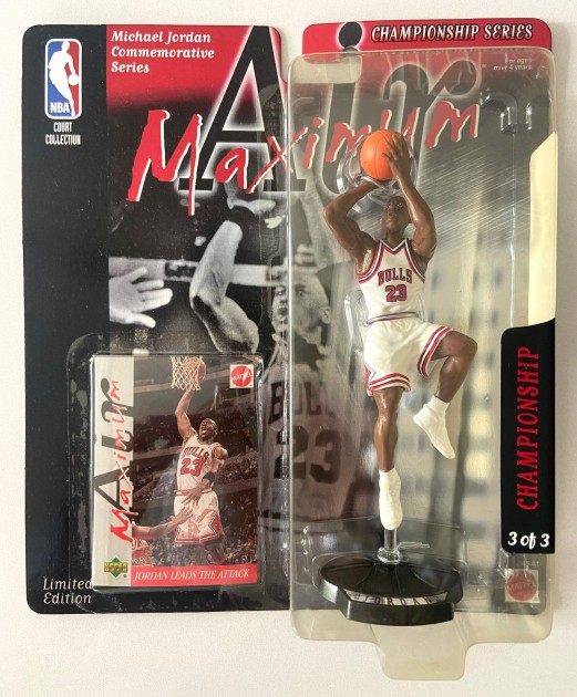 1999 Michael Jordan Action Figure - Chicago Bulls - Limited Edition