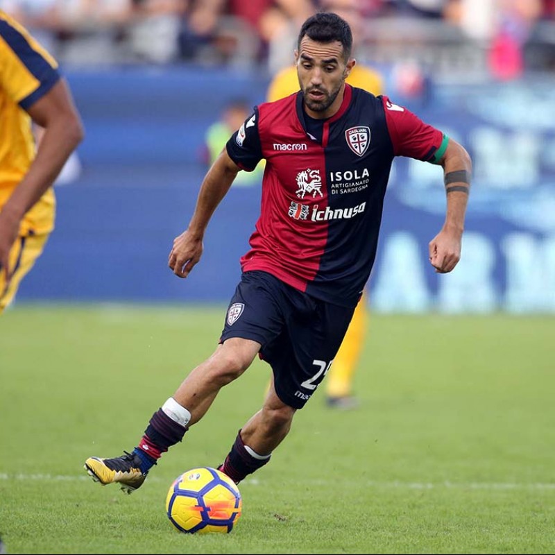 Sau's Signed Match-Issued Cagliari Shirt, Serie A 2017/18