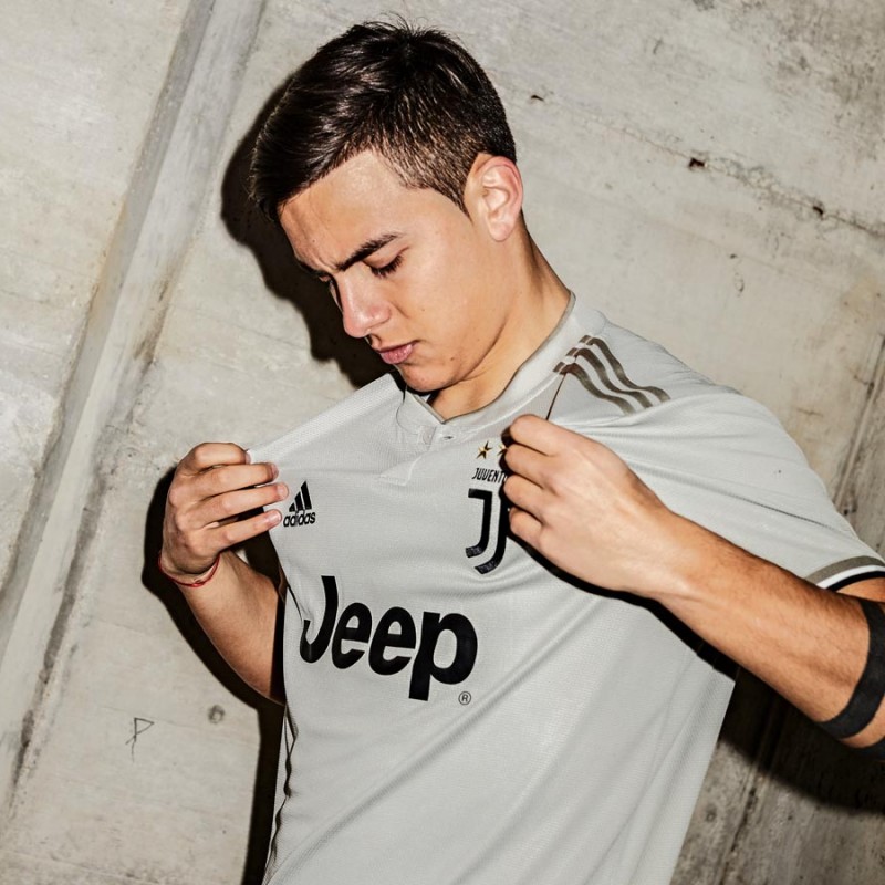 Dybala's Official Juventus Signed Shirt, 2018/19