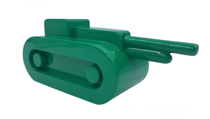 "Alter Ego Tank Green" - Sculpture by Alessandro Piano