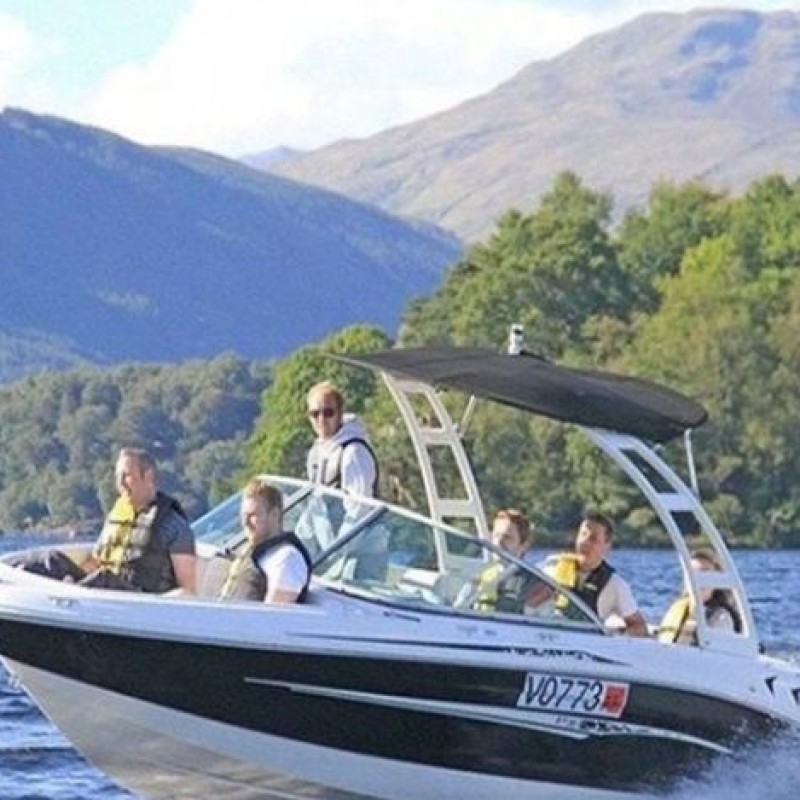 Loch Lomond Speedboat Pub Crawl per 8 persone