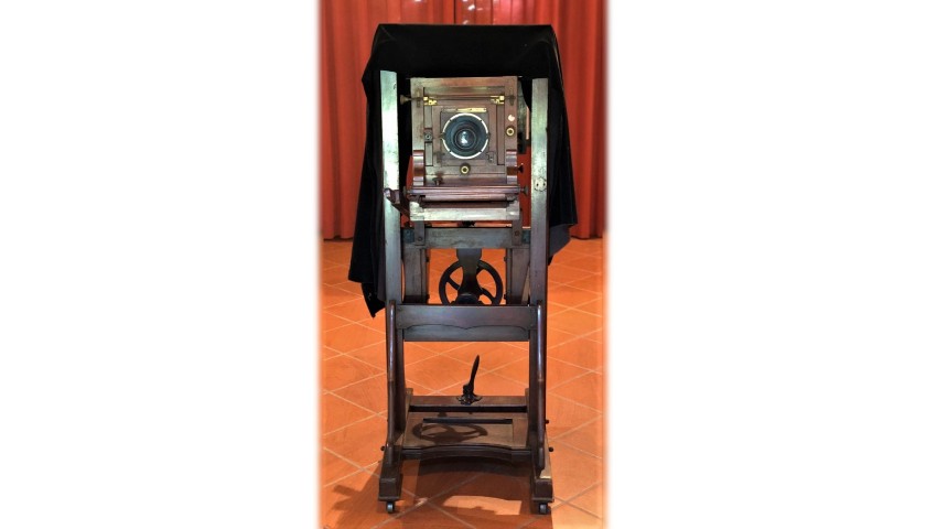Accordion Camera - Early 1900s