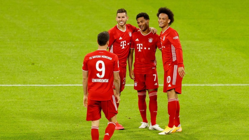 Official Bayern Munich Ball - Signed by Lewandowski, Muller and Sane
