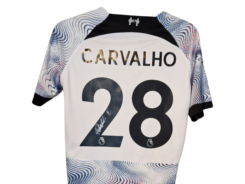 Fabio Carvalho firma la maglia da calcio in trasferta del Liverpool 2022-23