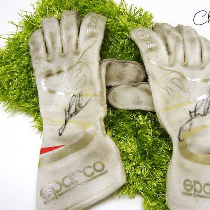 Jarno Trulli signed gloves