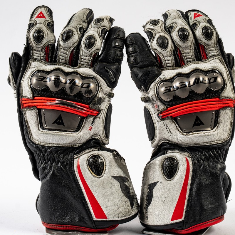 Fabio Di Giannantonio’s MotoGP™ Gloves