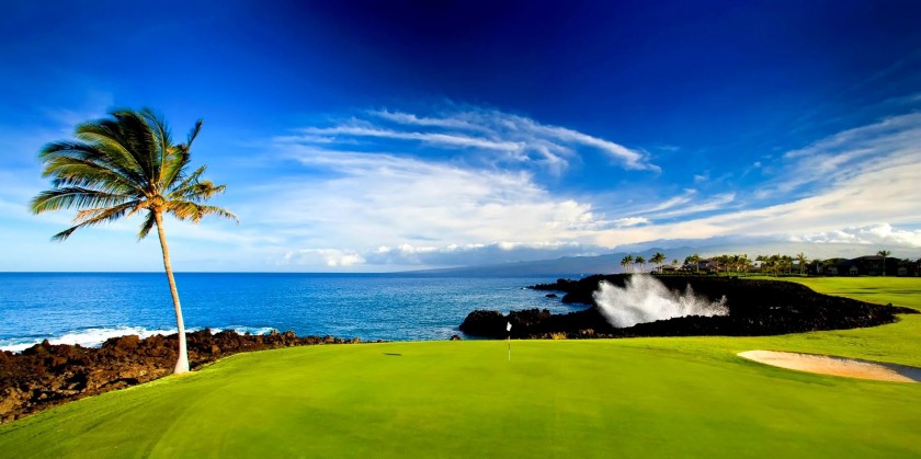 Experience the Big Island with an Unforgettable 7 Night Golf Retreat for 6 Guests