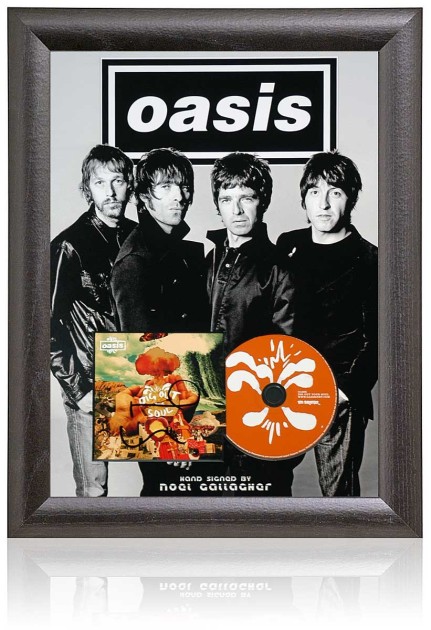 Due posti Oasis Wembley VIP Hospitality Gold Package e cimeli autografati