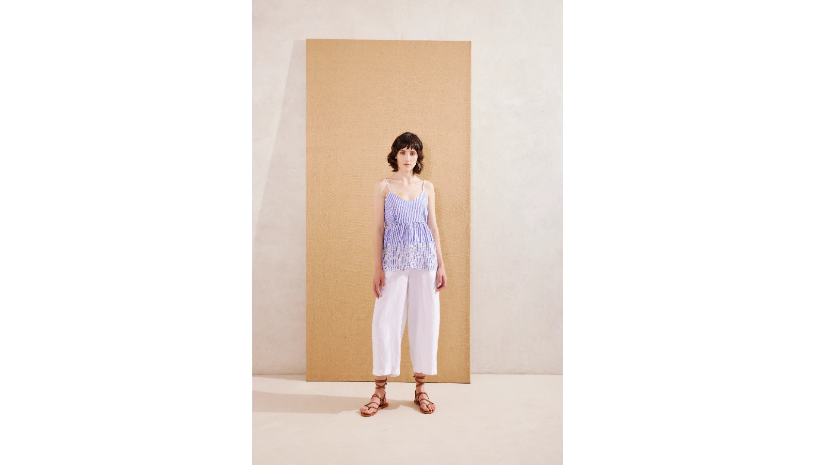 Pantalone dritto cropped in misto lino con stampa botanica main image 1