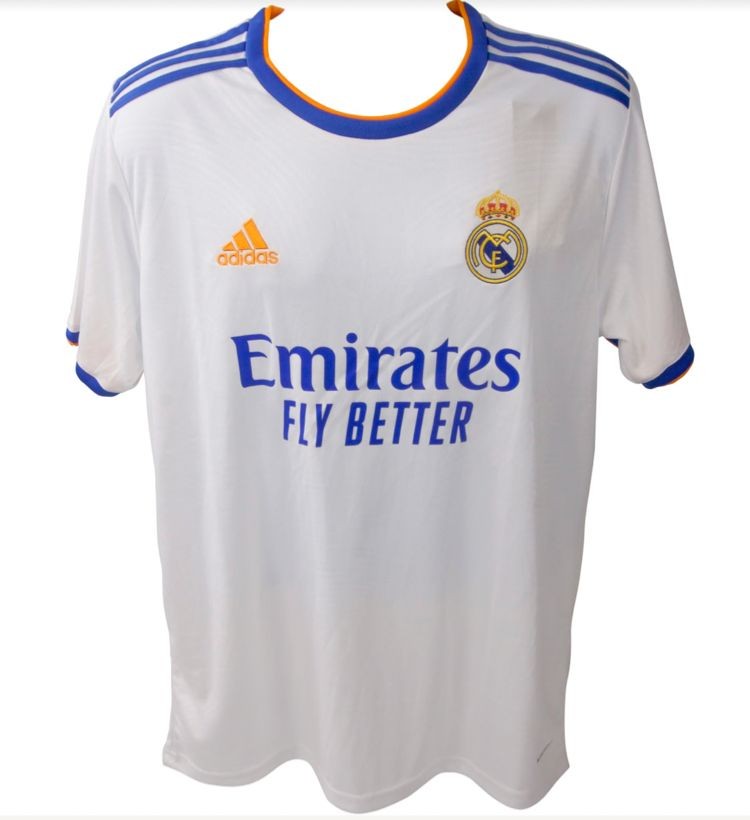 Official Real Madrid Shirt, 2021/22 - Signed by Benzema, Vini Jr & Modrić -  CharityStars