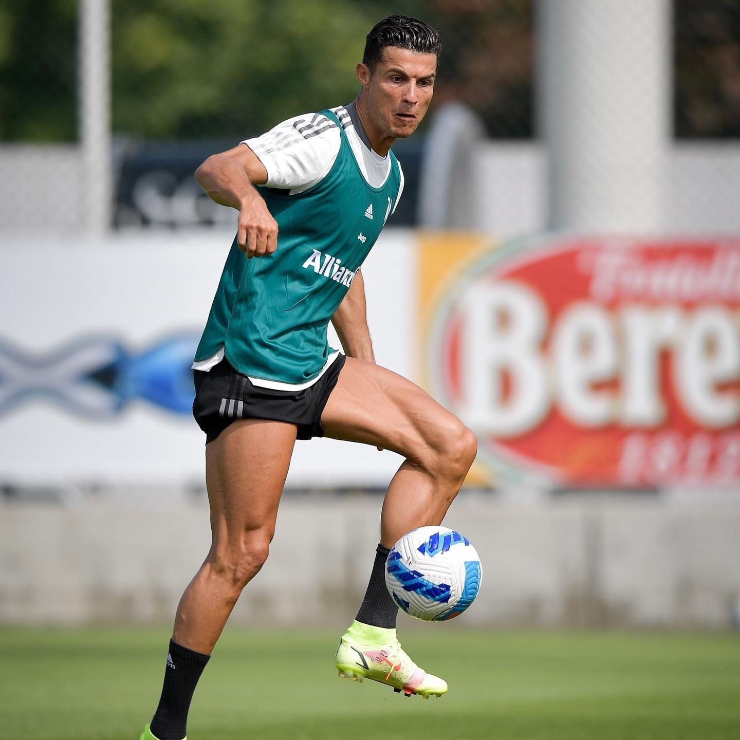 Real Madrid Shirt Signed By Cristiano Ronaldo CharityStars