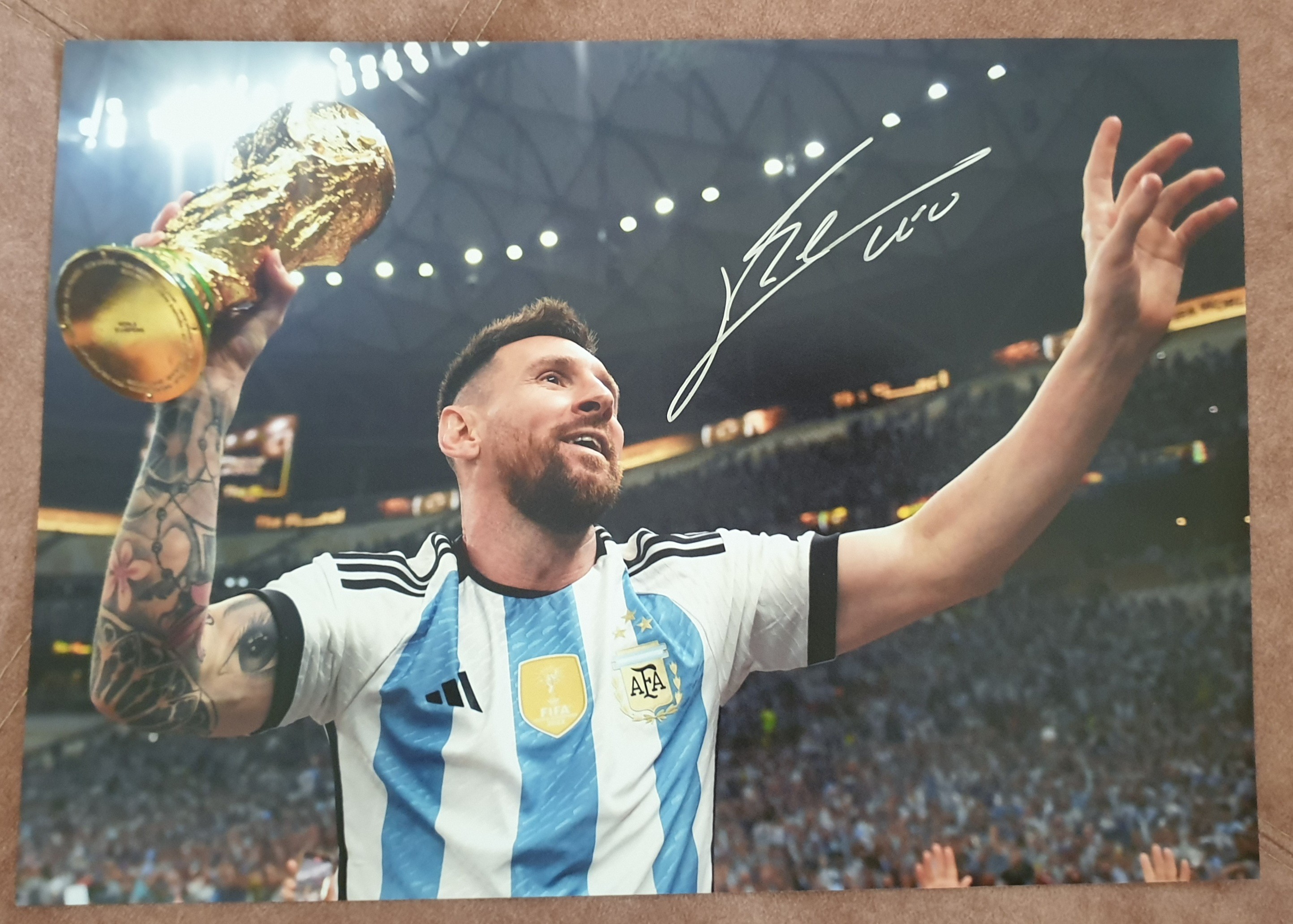 Lionel Messi Argentina Signed Shirt - CharityStars