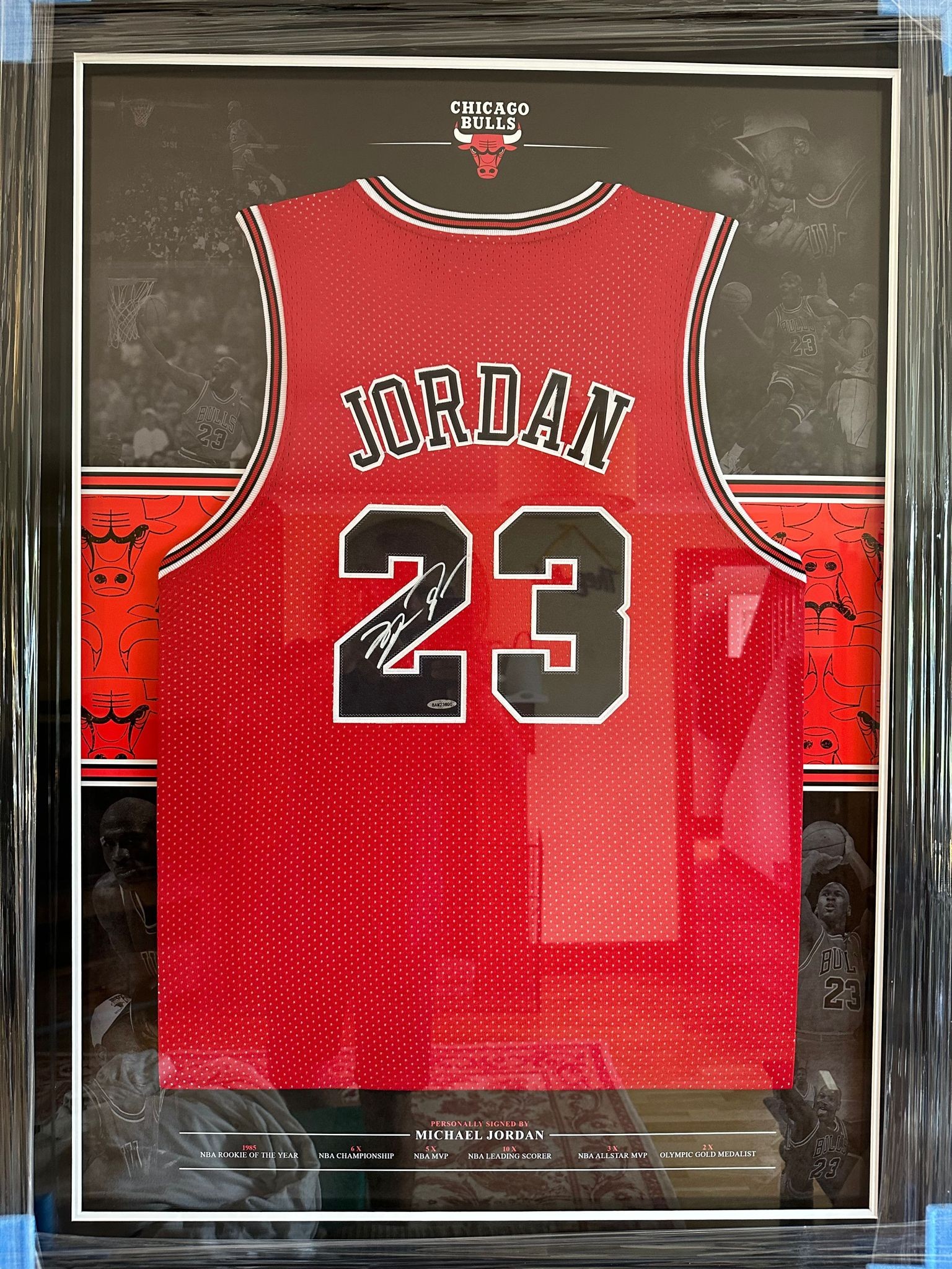 Autographed Chicago Bulls Michael Jordan Black 1997-1998 Mitchell