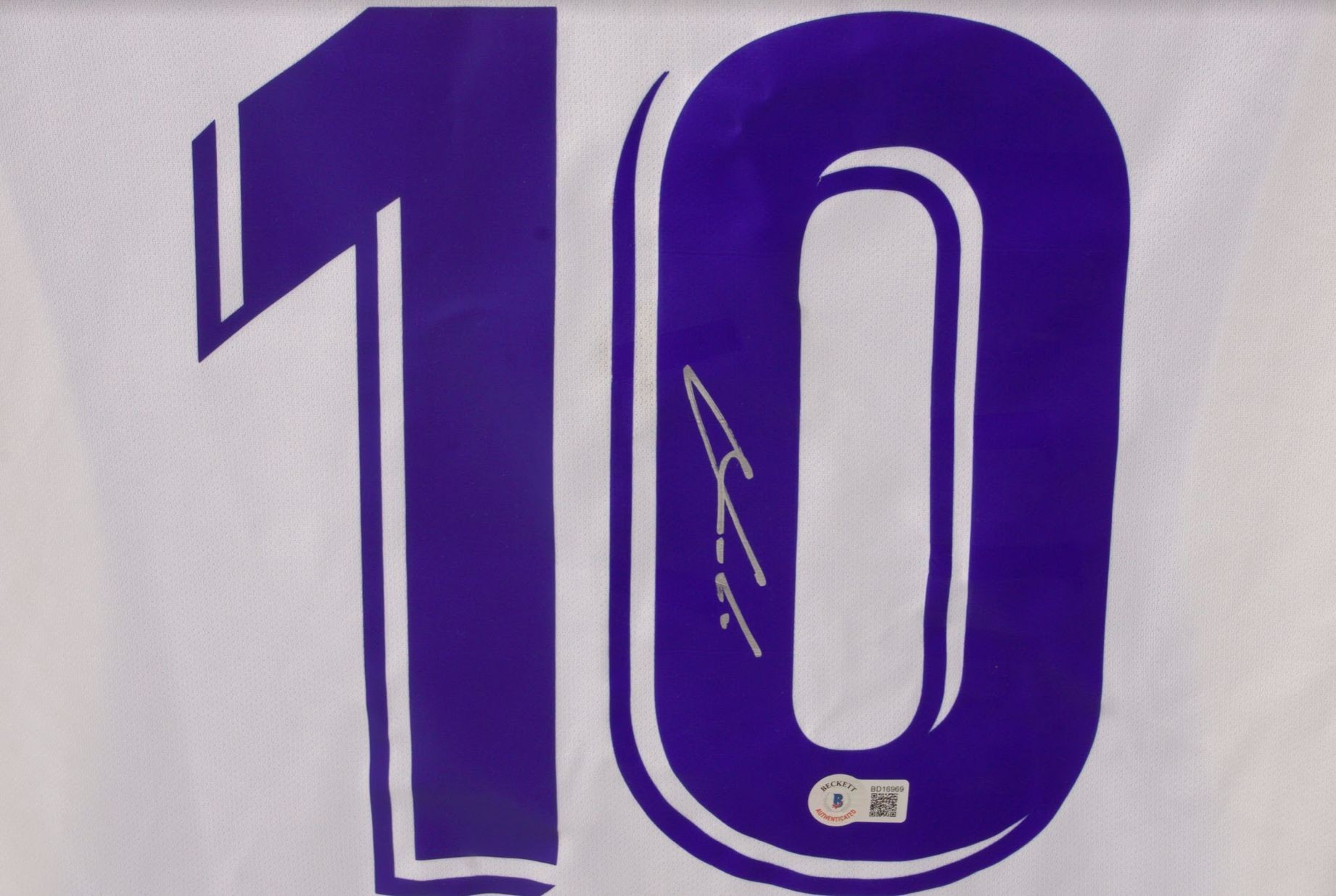 Maglia Luka Modrić Real Madrid 2021 Autografata Charitystars