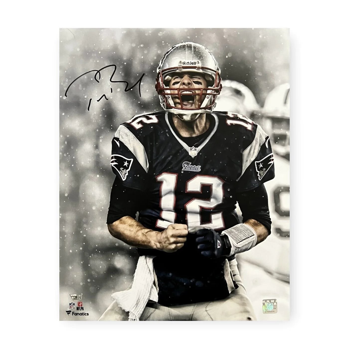 New England Patriots' Tom Brady Autographed Jersey - CharityStars